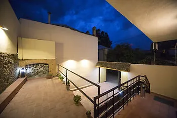 Log Inn Boutique Hotel Tbilisi