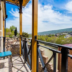 Metekhi's Galavani Tbilisi